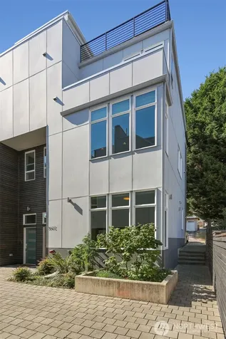 3641 22nd Avenue W Seattle WA 98199