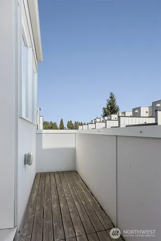 3641 22nd Avenue W Seattle WA 98199