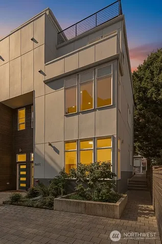 3641 22nd Avenue W Seattle WA 98199