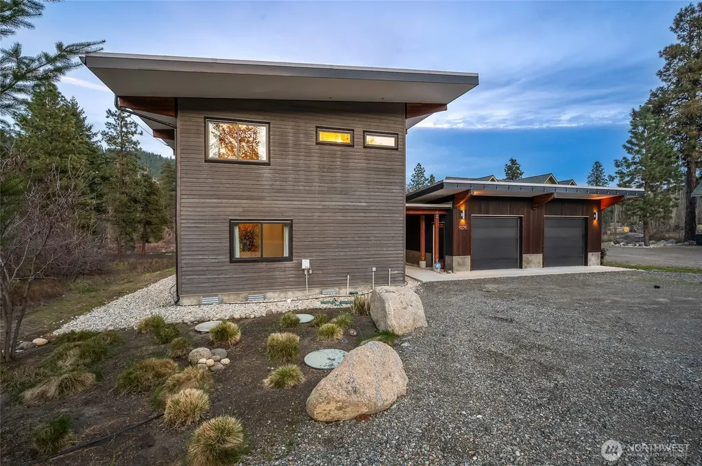 9275 Lone Pine Orchards Road Leavenworth WA 98826