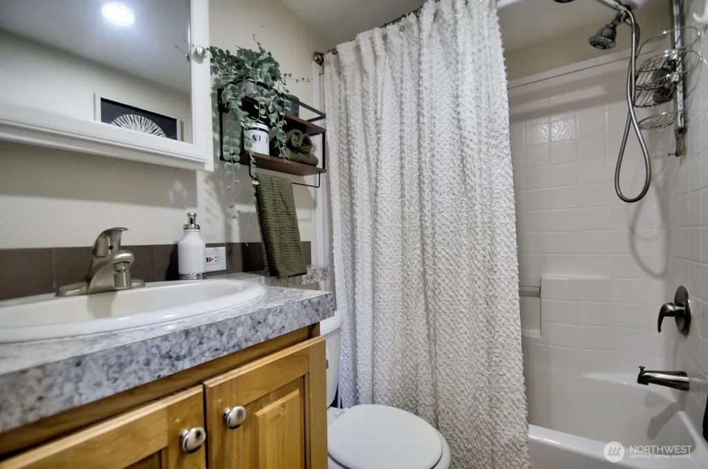 1546 Reservation Road SE Olympia WA 98513