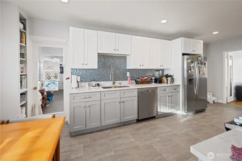 1788 Alki Avenue SW Seattle WA 98116