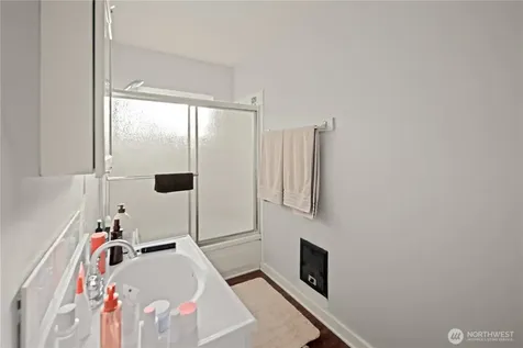 1788 Alki Avenue SW Seattle WA 98116