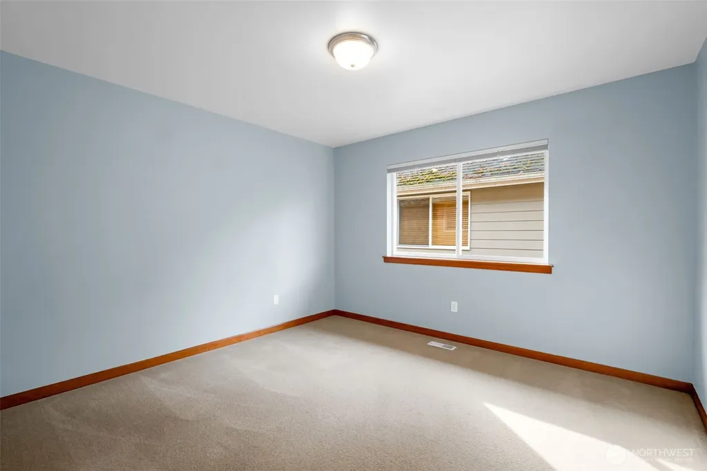 8835 NE 148th Place Kenmore WA 98028