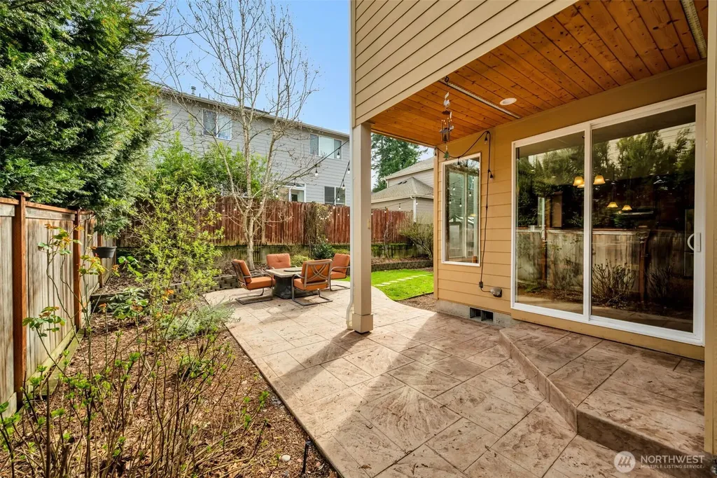 8835 NE 148th Place Kenmore WA 98028