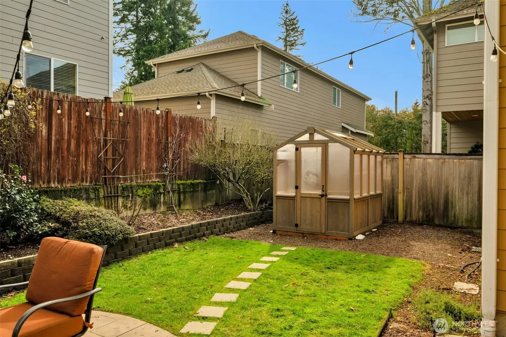 8835 NE 148th Place Kenmore WA 98028