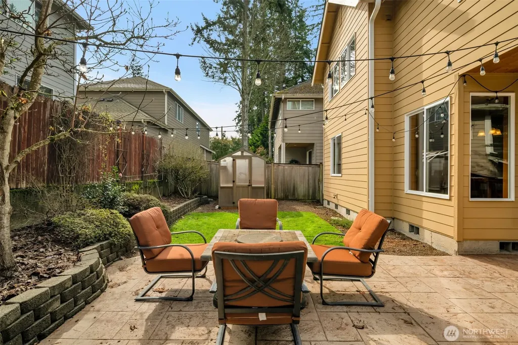8835 NE 148th Place Kenmore WA 98028
