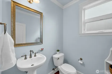 8835 NE 148th Place Kenmore WA 98028
