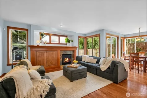 8835 NE 148th Place Kenmore WA 98028