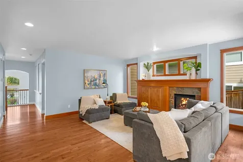 8835 NE 148th Place Kenmore WA 98028