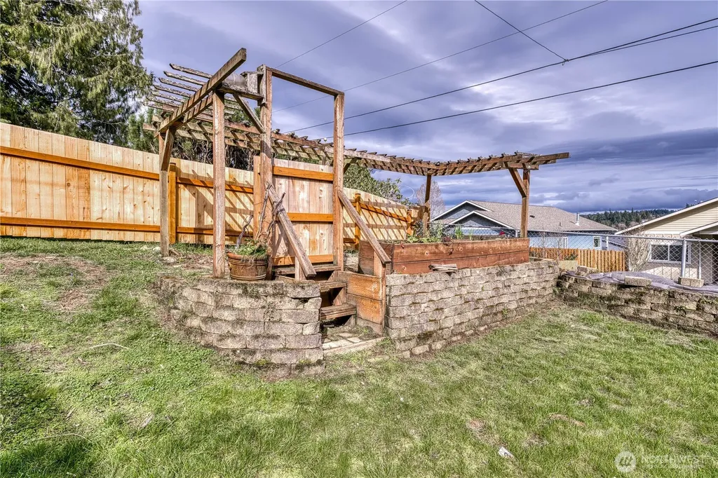 19656 Patriot Lane NW Poulsbo WA 98370