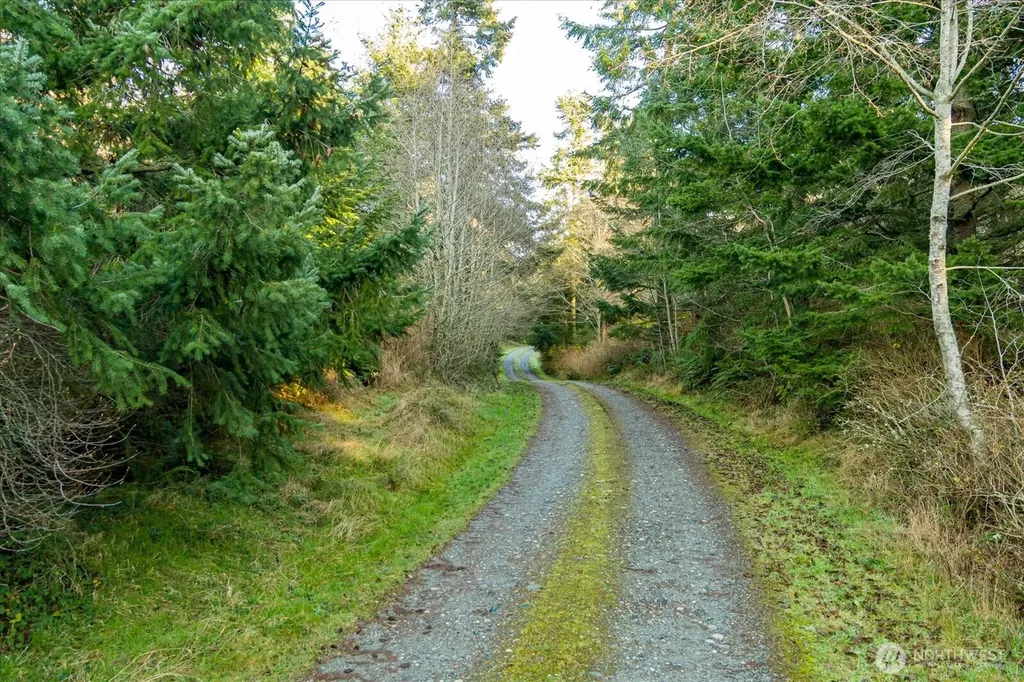 261 Aloha Place Coupeville WA 98239