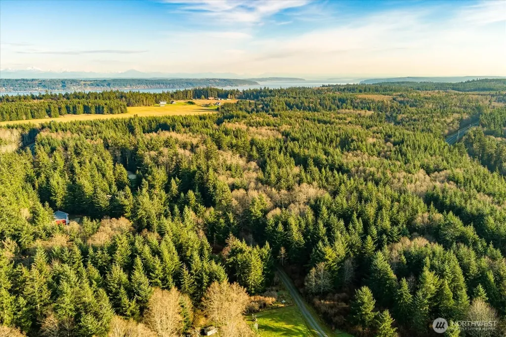 261 Aloha Place Coupeville WA 98239