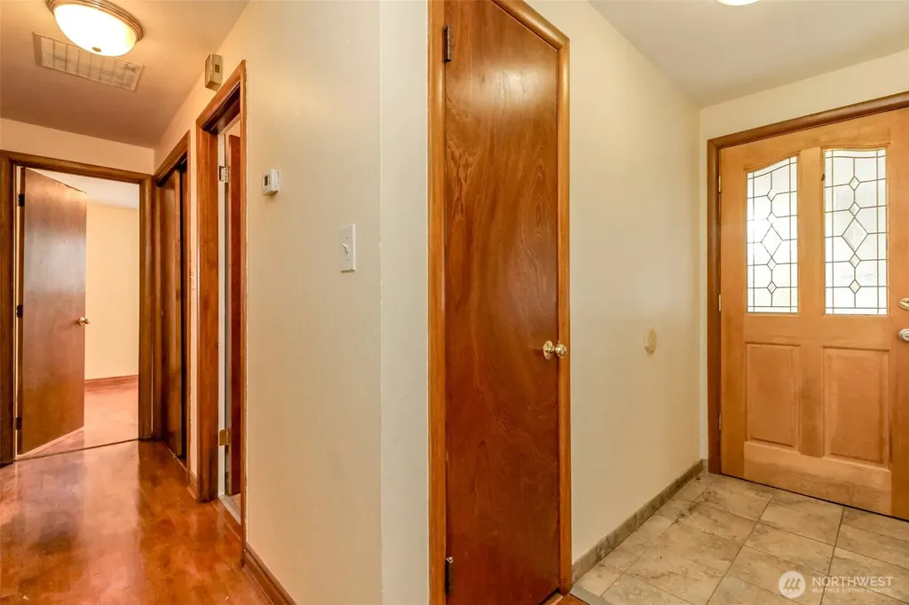 1317 Stillwell Street NE Olympia WA 98516