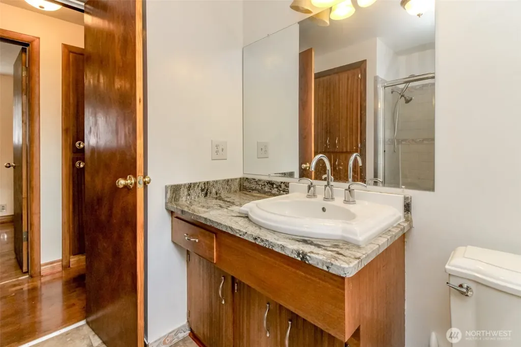 1317 Stillwell Street NE Olympia WA 98516