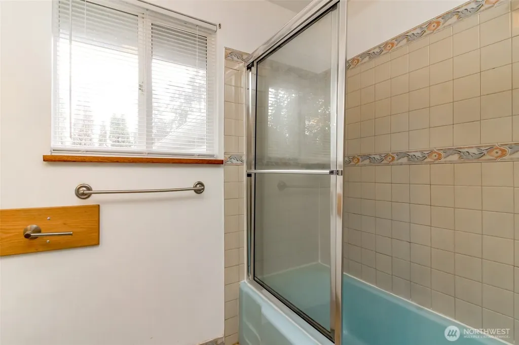 1317 Stillwell Street NE Olympia WA 98516