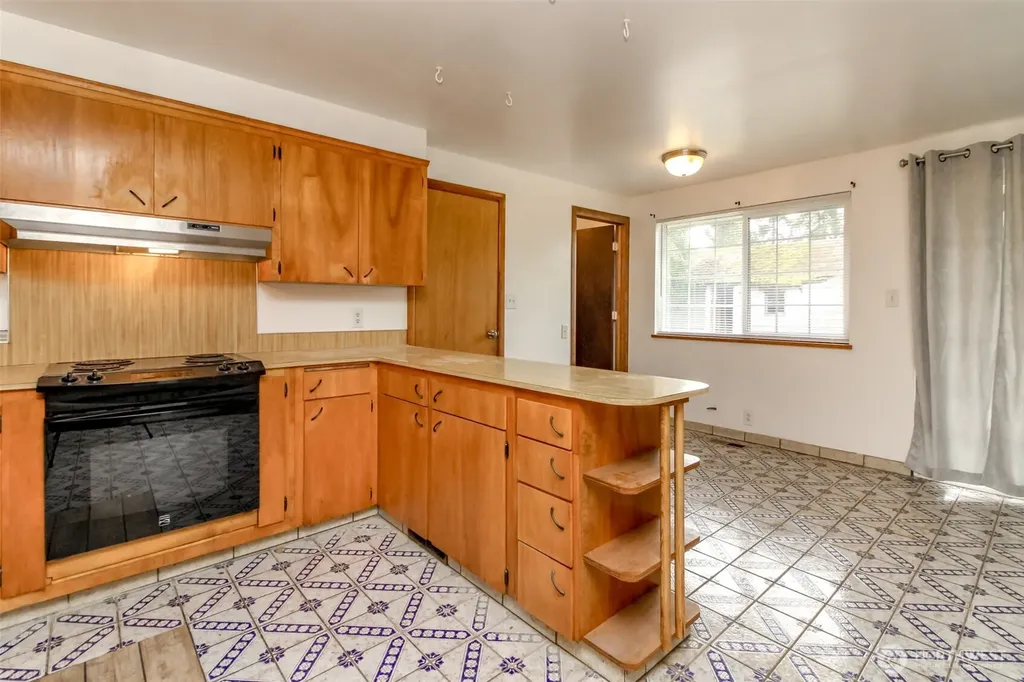 1317 Stillwell Street NE Olympia WA 98516