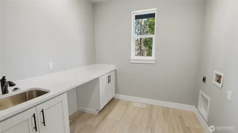 3525 173rd Place SW Lynnwood WA 98037