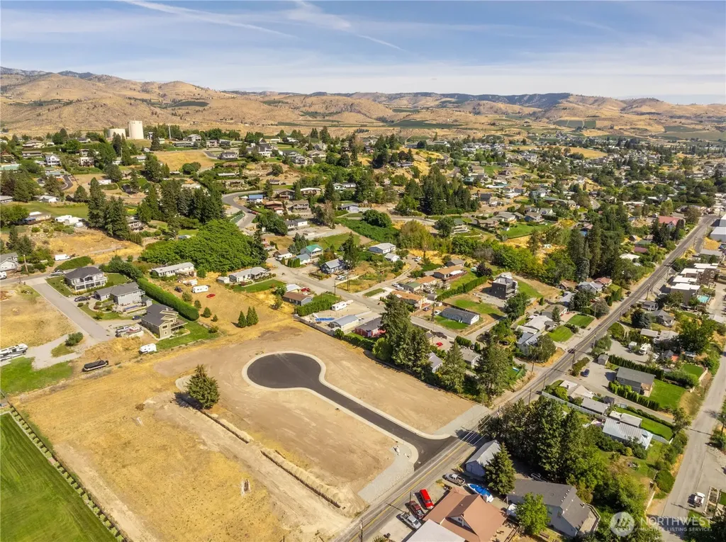 20 Indigo Lane Manson WA 98831