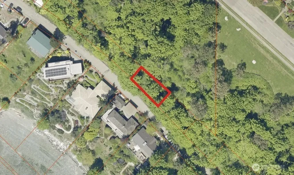 23 Perkins Lane W Seattle WA 98199