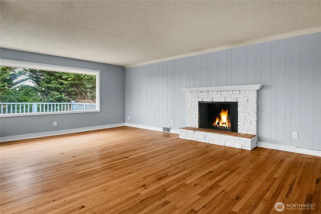 921 Sunset Way Bellevue WA 98004