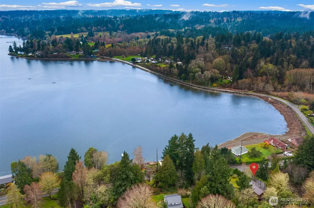 8121 SW 222nd Place Vashon WA 98070