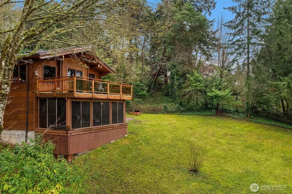 8121 SW 222nd Place Vashon WA 98070
