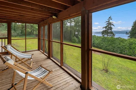 8121 SW 222nd Place Vashon WA 98070