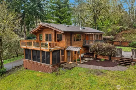 8121 SW 222nd Place Vashon WA 98070