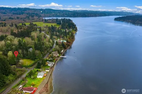 8121 SW 222nd Place Vashon WA 98070