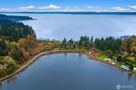 8121 SW 222nd Place Vashon WA 98070