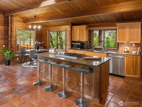 8121 SW 222nd Place Vashon WA 98070