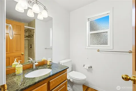 13945 SE 159th Place Renton WA 98058