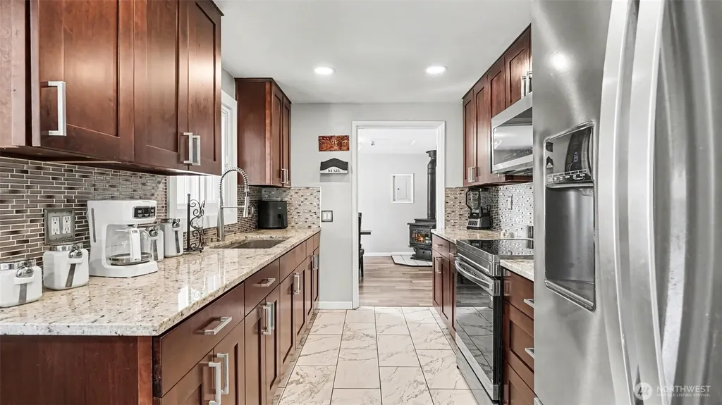 20005 14th Avenue S Seatac WA 98198