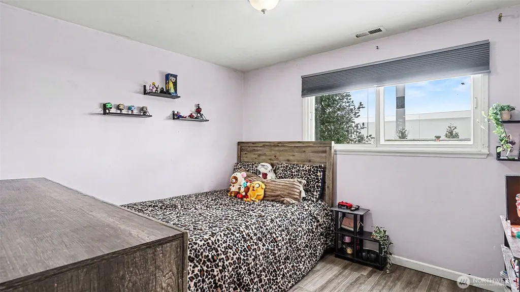 20005 14th Avenue S Seatac WA 98198