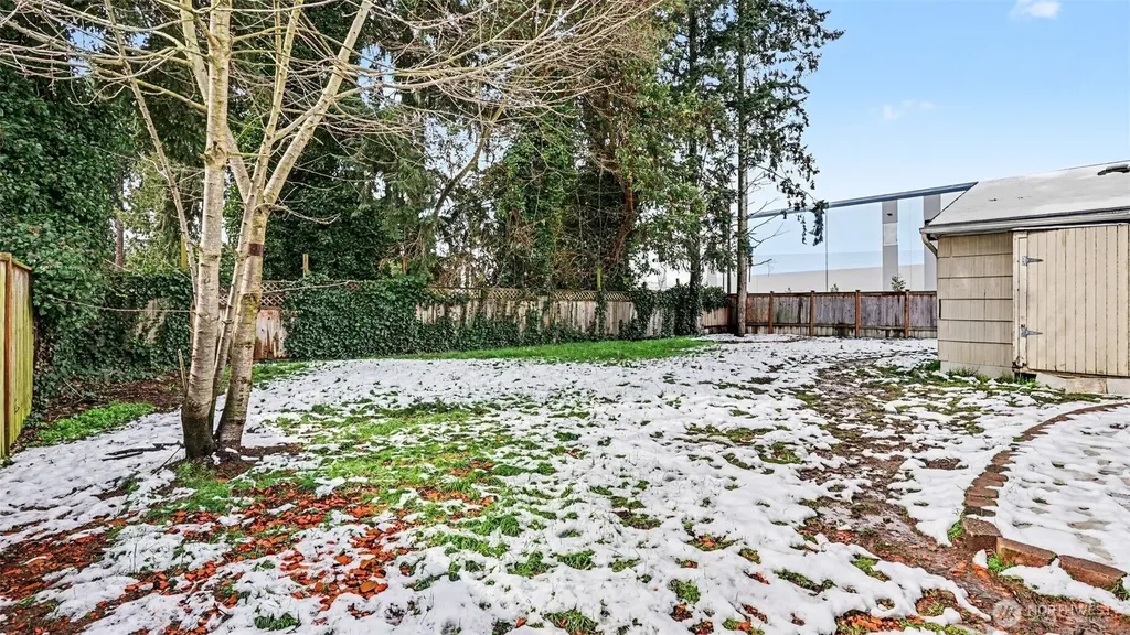 20005 14th Avenue S Seatac WA 98198