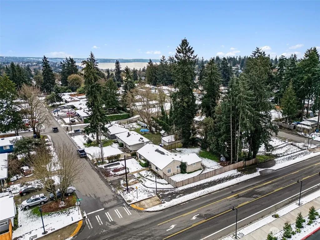 20005 14th Avenue S Seatac WA 98198