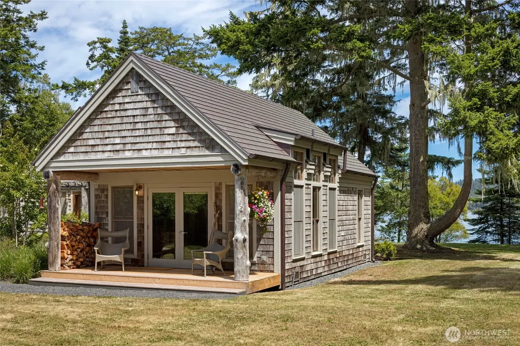 16 Bayshore Road Friday Harbor WA 98250