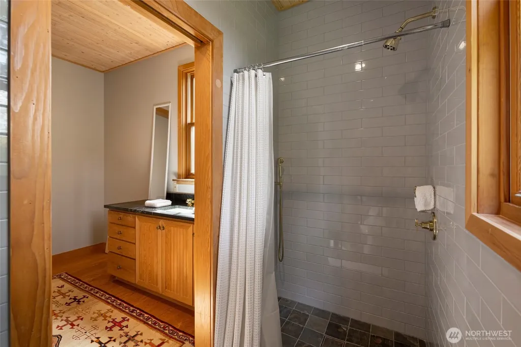 16 Bayshore Road Friday Harbor WA 98250