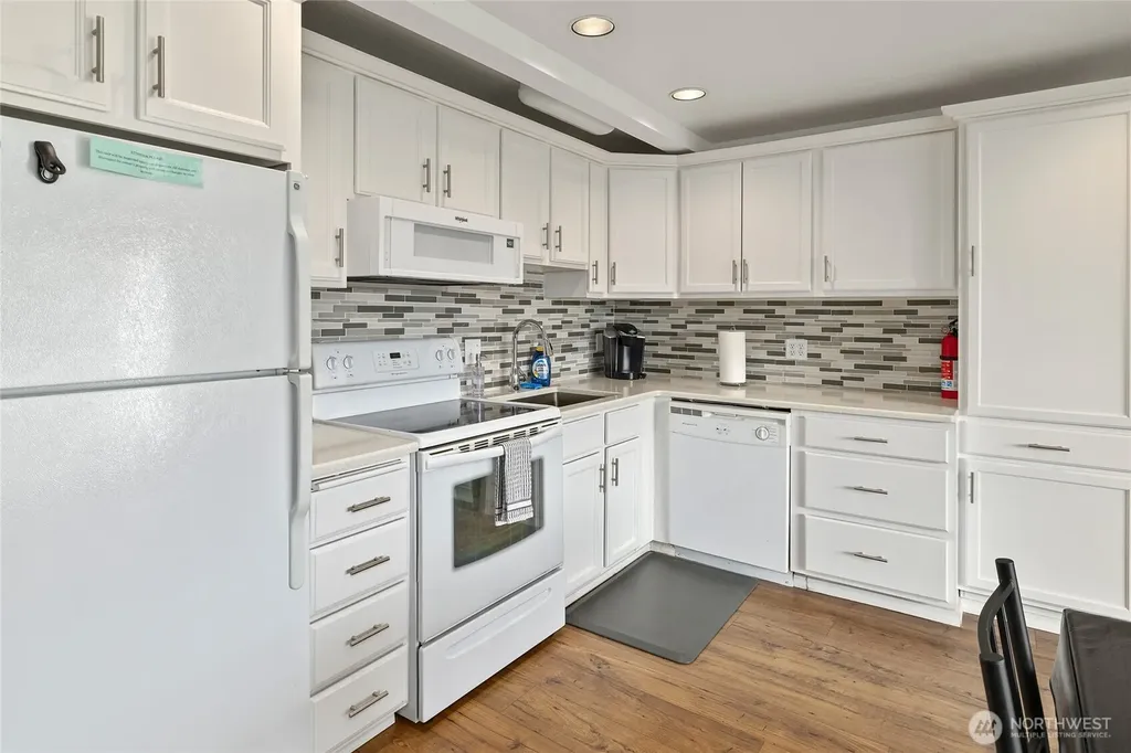 8903 Crescent Bar Road NW Quincy WA 98848