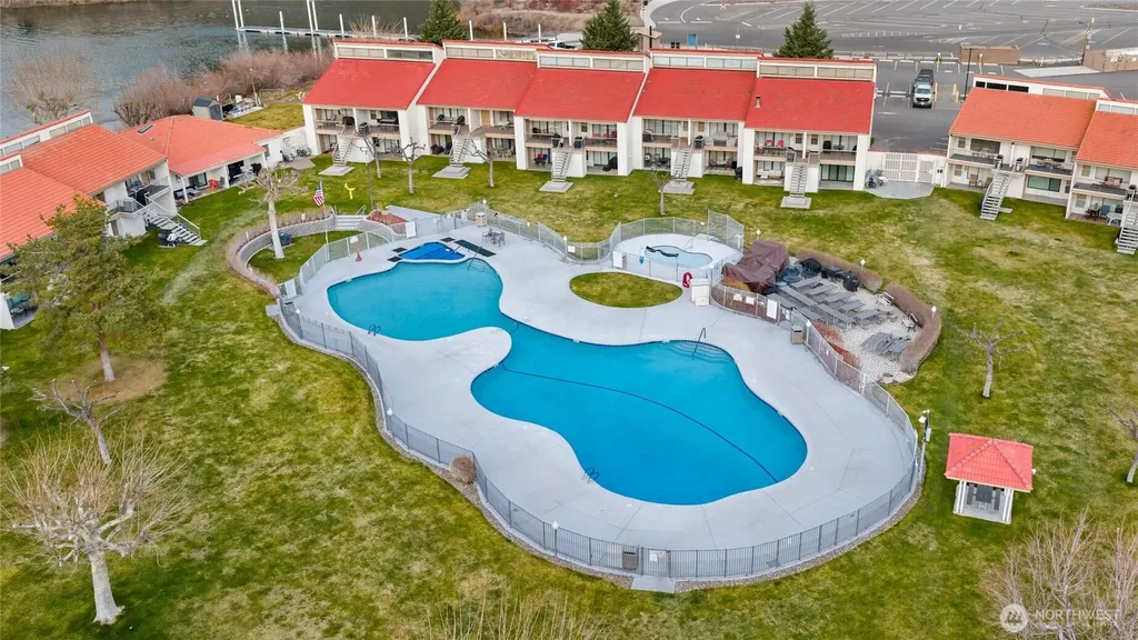 8903 Crescent Bar Road NW Quincy WA 98848