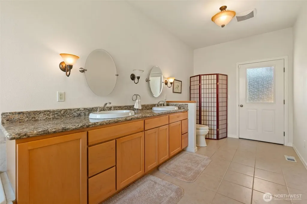 301 Russell Road Winlock WA 98596