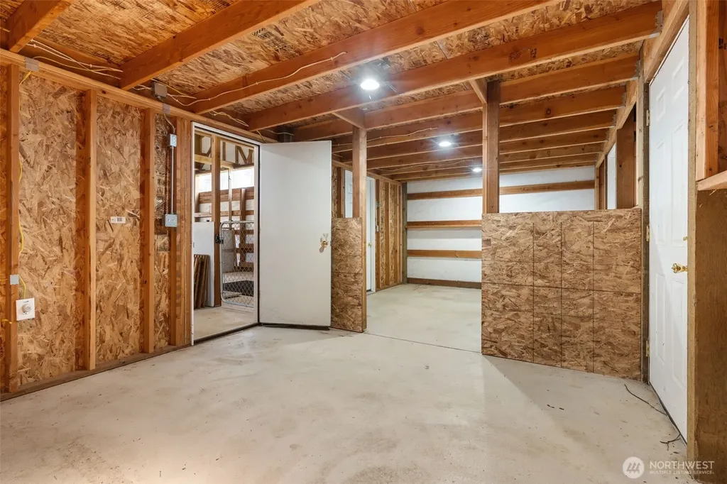 301 Russell Road Winlock WA 98596