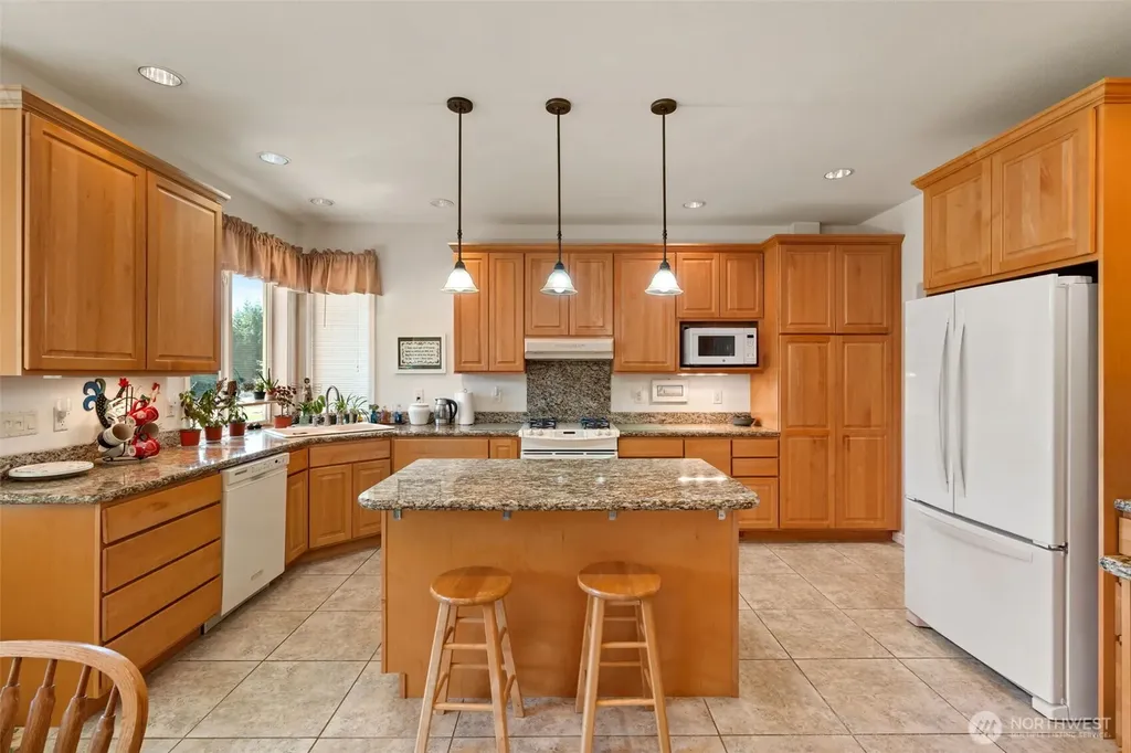 301 Russell Road Winlock WA 98596
