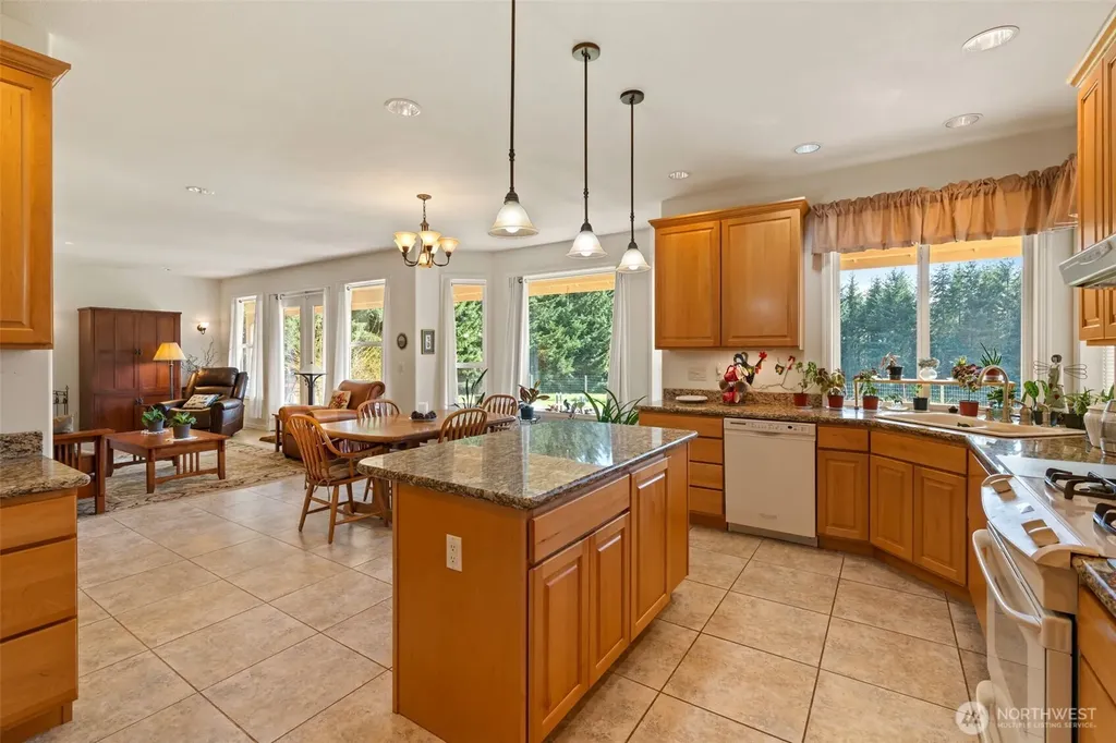 301 Russell Road Winlock WA 98596