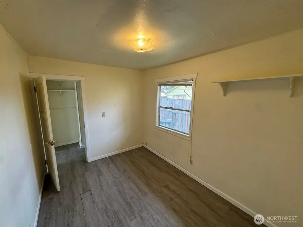 10908 Valley Avenue E Puyallup WA 98372