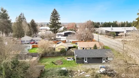 10908 Valley Avenue E Puyallup WA 98372