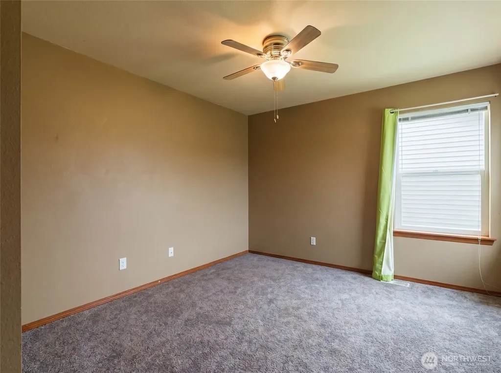 14839 99th Way SE Yelm WA 98597