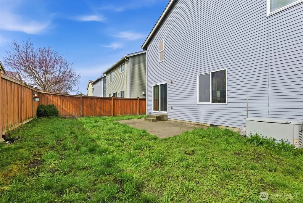 14839 99th Way SE Yelm WA 98597