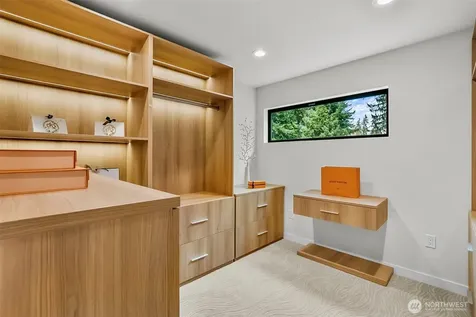 10823 SE 12th Street Bellevue WA 98004
